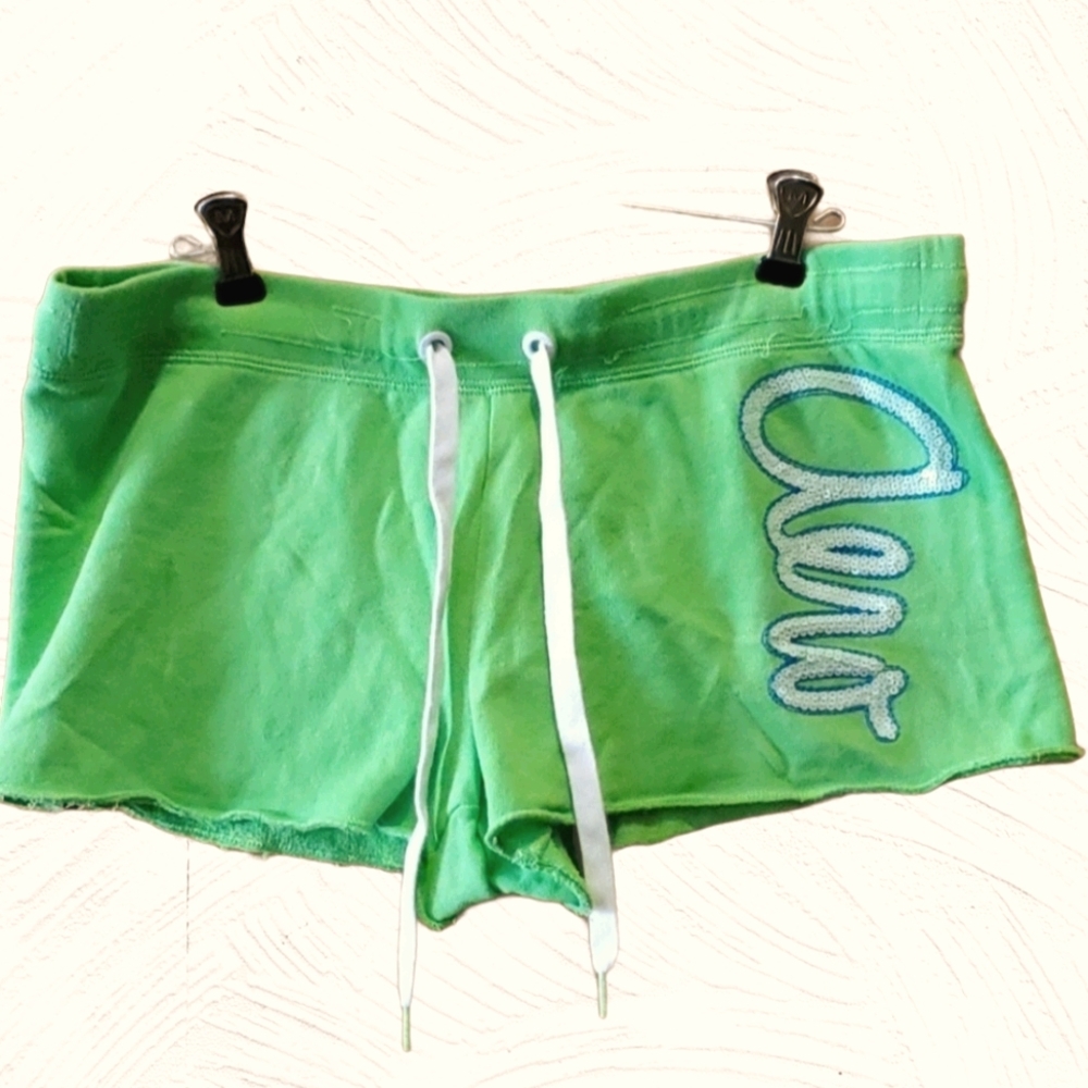 🔥3 for$9🔥Aeropostale Green 💚 Large shorts